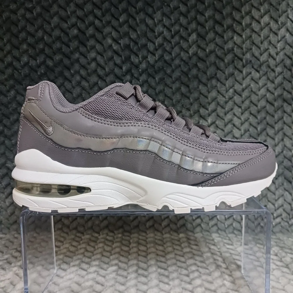 Nike Air Max 95 LE GS Gunsmoke White Running Shoes 310830-012 Size 4.5Y Womens 6